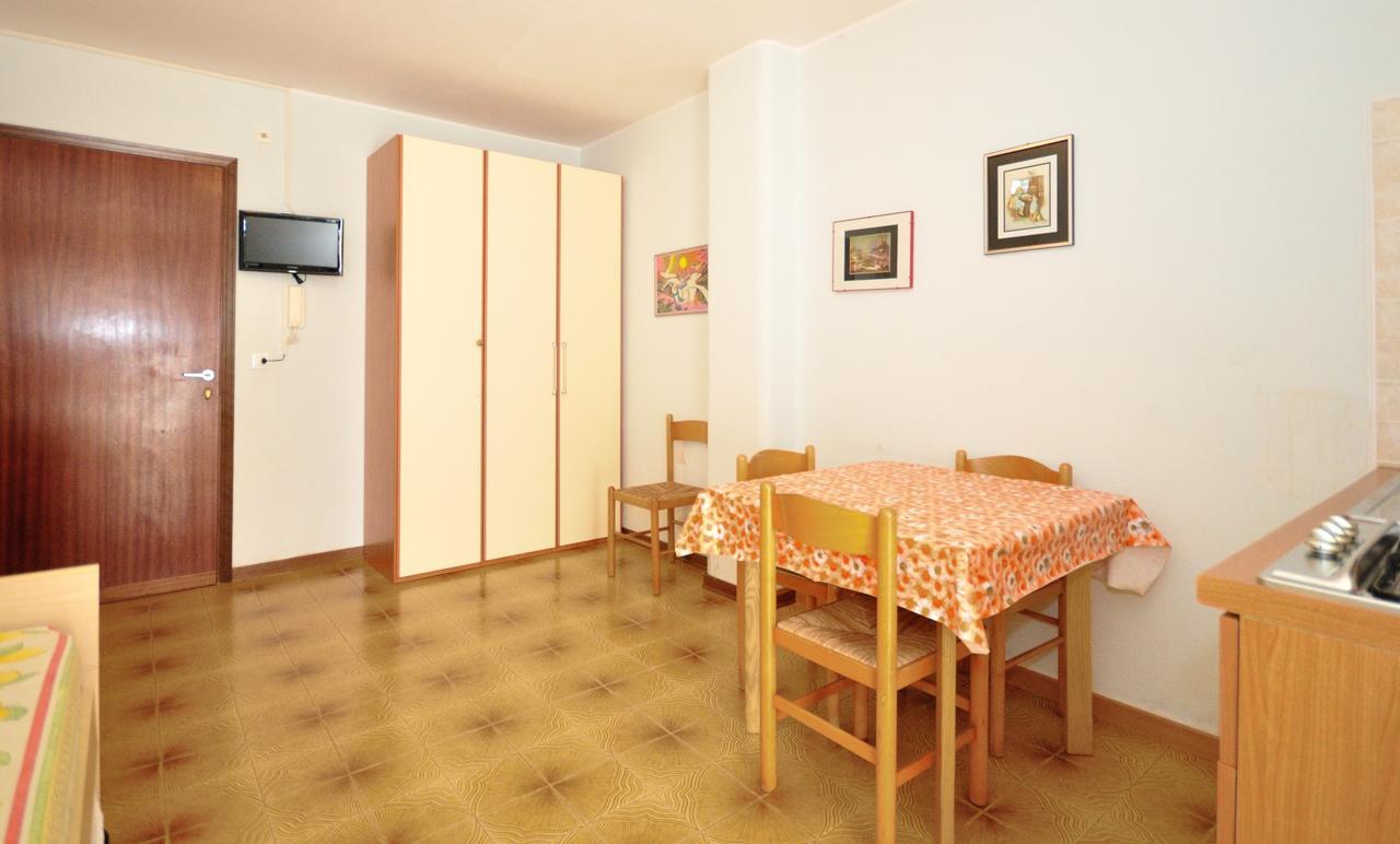 Condominio Bristol Bibione Exterior foto